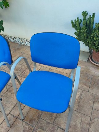 Sillas de oficina azules (2 unidades)