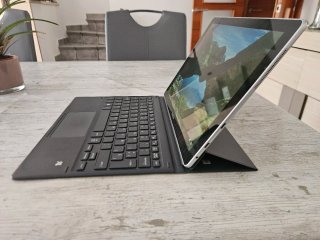 Samsung Galaxy Book 12 + Tastiera Nera