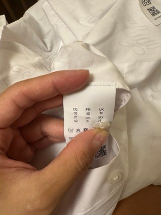 Camisa HUGO NUEVA blanca estampado nombre marca