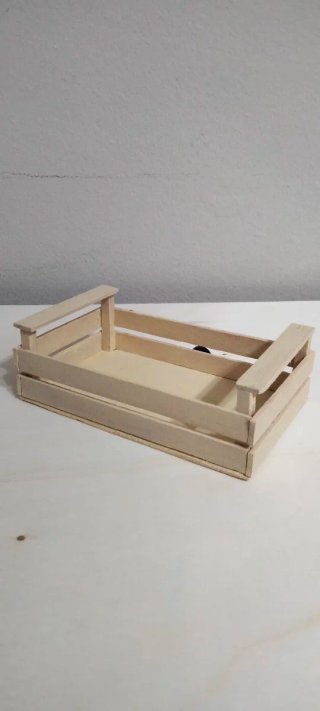 Cassetta di legno calamita