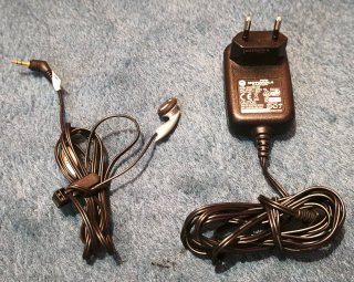 Cargador y manos libres Motorola originales