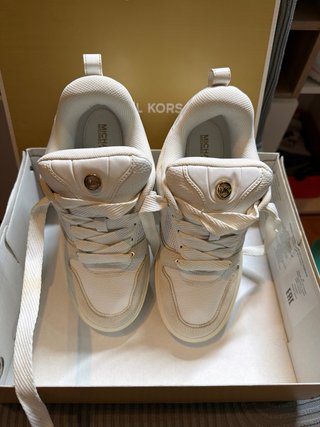 Bambas Michael Kors Blancas y Doradas