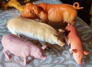 Lote animales de plástico para jugar (110 piezas)