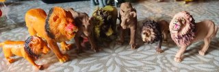 Lote animales de plástico para jugar (110 piezas)