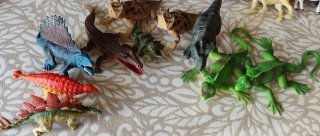 Lote animales de plástico para jugar (110 piezas)