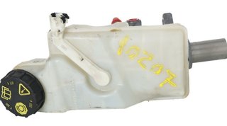 1868536 bomba 31362931 volvo v40 cross country