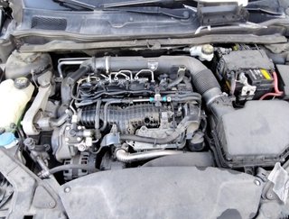 1868536 bomba 31362931 volvo v40 cross country