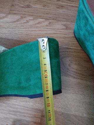 Sandalias cuña Rebeca Sanver verde con pedrería
