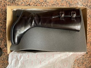 Botas de Piel Wonders Negras talla 36