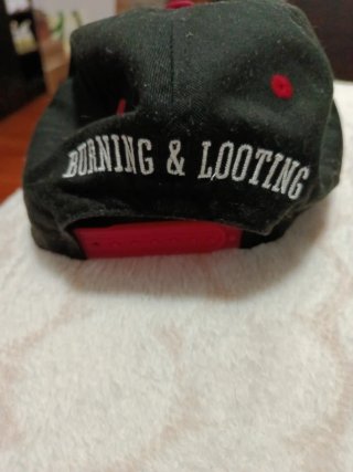 Gorra Grimey Negra y Roja