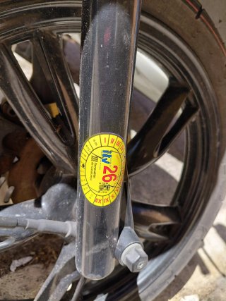 Ciclomotor 50cc gris y blanco. Peugeot Tweet 50 cc