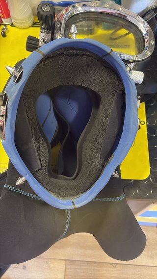Casco de buceo profesional Kirby Morgan