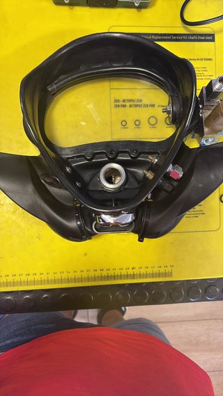 Casco de buceo profesional Kirby Morgan
