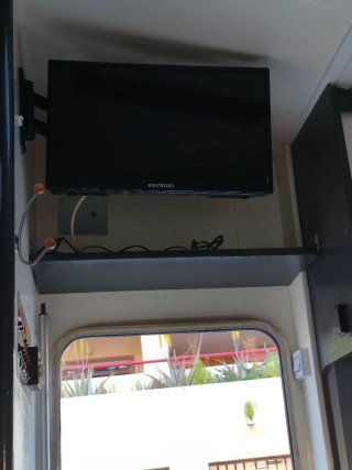 Autocaravana autónoma knaus traveller,6 plazas.