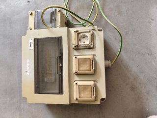 Lote cuadros eléctricos obra y gas