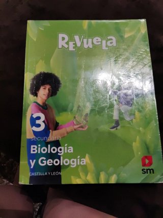 Biología y Geología. 3 Secundaria. Revuela. Cas...