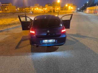 BMW Serie 1 2008 se vende o se cambia por otro