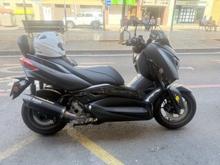 Yamaha XMAX 300 Tech MAX Negra