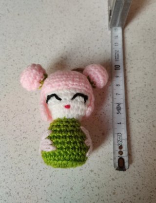 Kokeshi Charm bolso y mochila