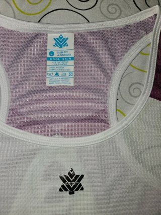 Conjunto deportivo Luanvi mujer 3 piezas.