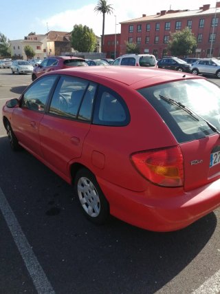 Kia Rio - camina bien cambio de algunas cosas