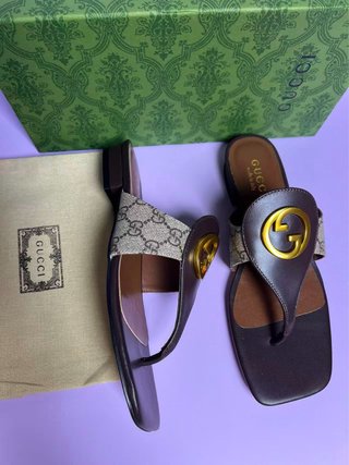Chanclas Gucci Marrón y Dorado