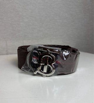 Cinturón estilo Burberry TB Monogram