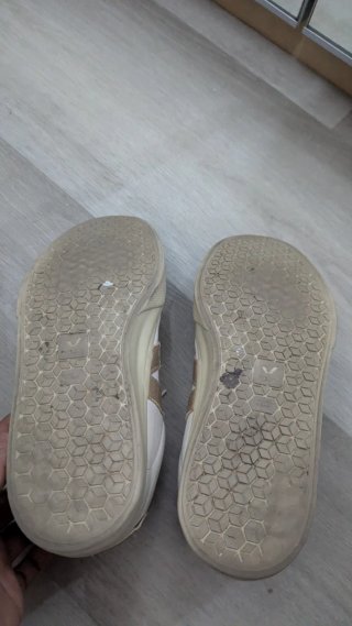 Veja Zapatillas Deportivas Blancas y Doradas