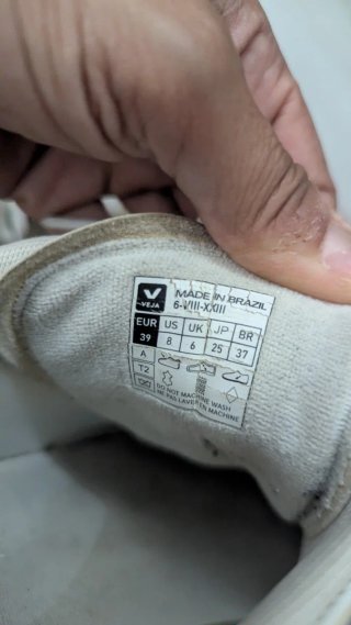 Veja Zapatillas Deportivas Blancas y Doradas