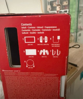 Nintendo Switch Negra con Joy-Cons Rojo/Azul