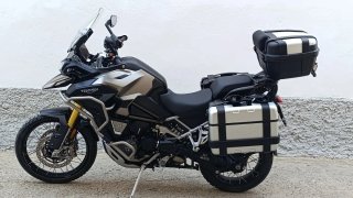 Triumph rally Explorer