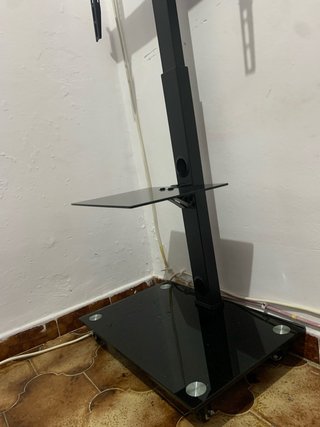 Soporte TV con ruedas y baldas
