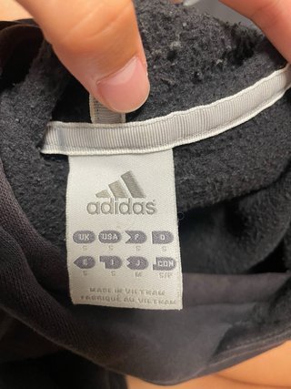 Sudadera Adidas Negra y Blanca