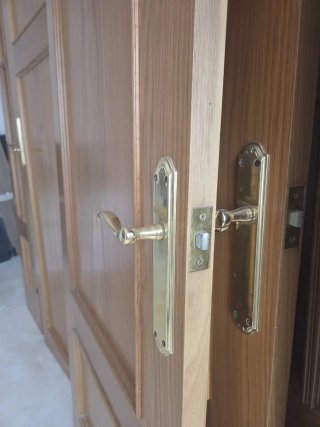 Puertas de Madera Maciza