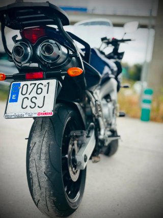 Yamaha FZS 600 Fazer Azul/Negra
