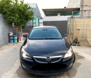 Opel Astra 2011