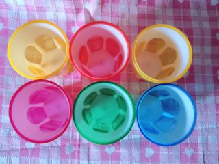 Set 6 Bicchieri Plastica Colorati