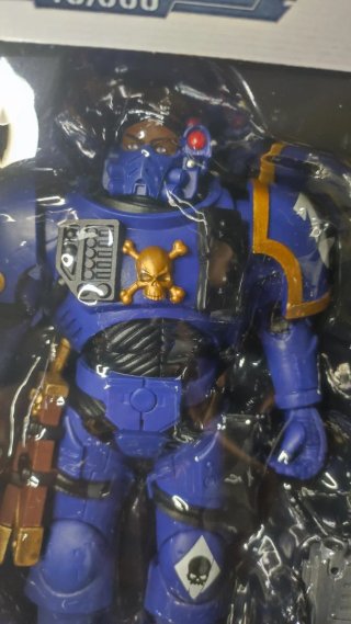 Warhammer 40k McFarlane Ultramarine Lieutenant