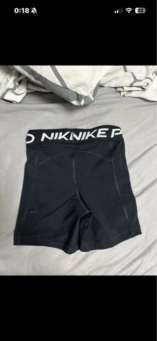 Mallas Nike Pro Cortas Negras Mujer