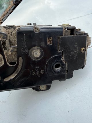 Cerradura Puerta vw Golf IV