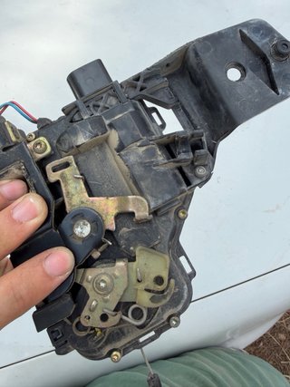 Cerradura Puerta vw Golf IV