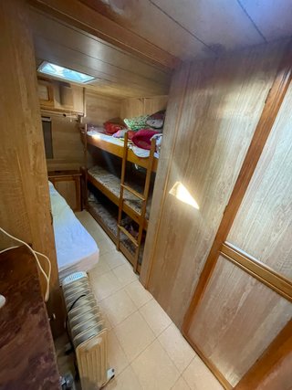 CARAVANA ROLLER CLASS 495 – INSTALADA EN CAMPING