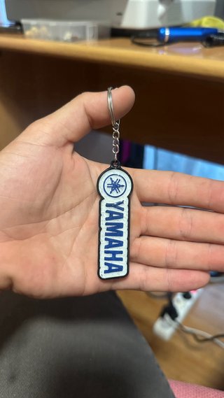 Porta-chaves Yamaha com padrão honeycomb