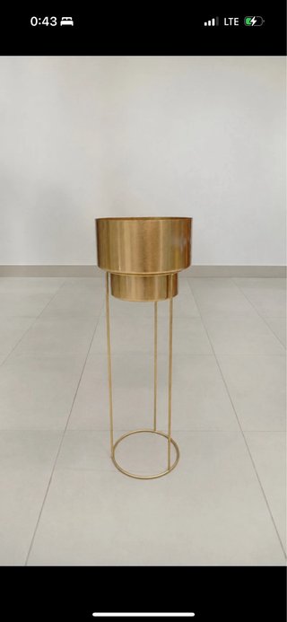 Soporte Macetero Alto Dorado