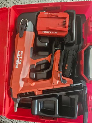 Clavadora Hilti BX4-22 + Cargador y Batería