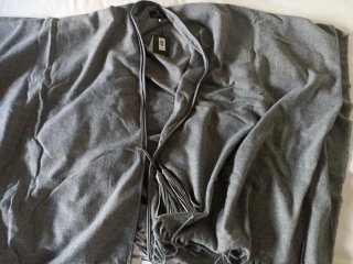 Poncho señora gris