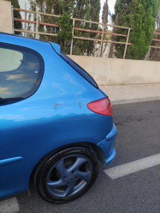 ​Peugeot 206 1.6 (90cv) - Año 2000 | Con ITV |