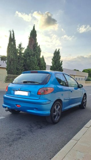 ​Peugeot 206 1.6 (90cv) - Año 2000 | Con ITV |