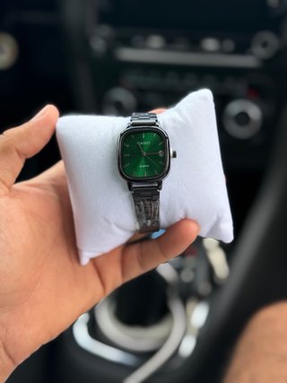 Reloj Casio Cuadrado Verde y Plateado