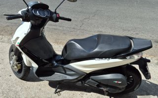 Piaggio Beverly 125cc Scooter
